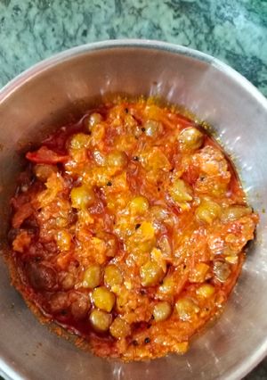 ગ્રેવી ચણા નુ શાક (Gravy Chana Shak Recipe In Gujarati) રેસીપી મુખ્ય ફોટો
