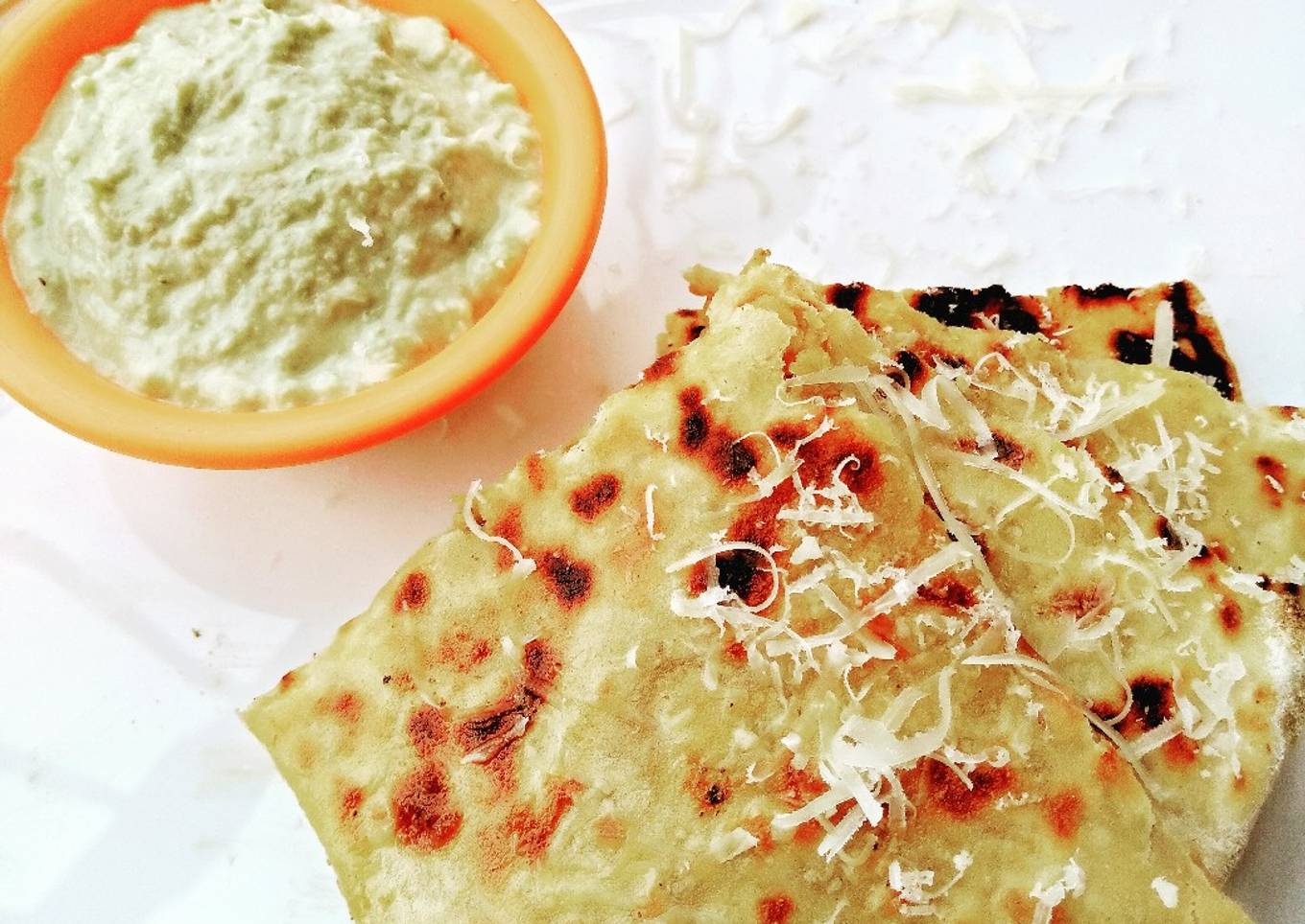 Cheesy banana chickpeas Paratha with peanut chutney