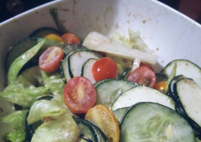 Green Salad With Roasted Sesame Dressing