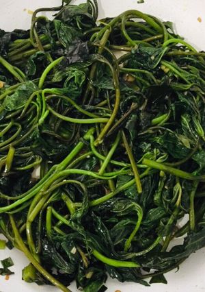 Hình của món Rau lang xào hành tỏi.