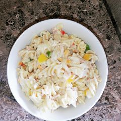 A picture of Tuna pasta salad.