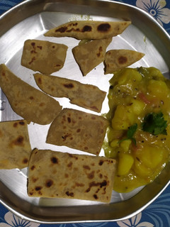 Shapes Chappathi with potatoes (Shapes Chappathi with potatoes recipe in tamil) செய்முறை முக்கிய புகைப்படம்