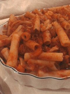 صورة لوصفة مكرونه حمراء 🍅
