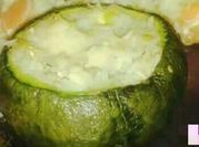 Una foto de zapallitos rellenos facil