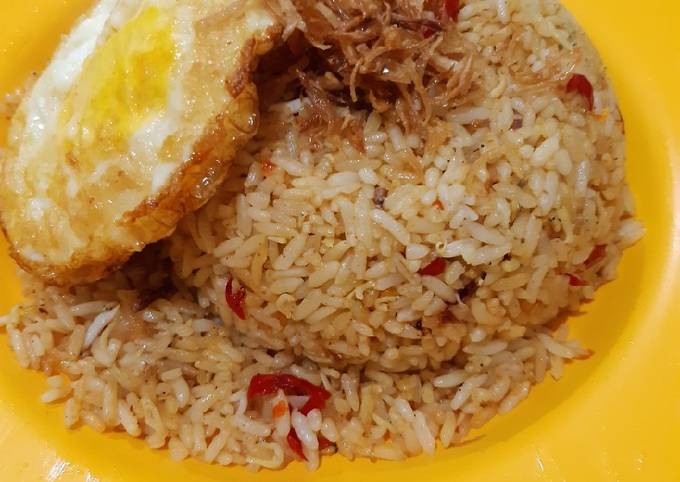 Nasi goreng teri medan