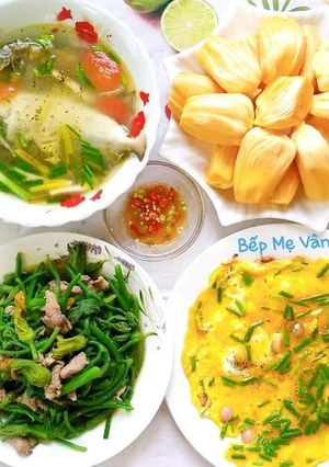 Hình của món Mâm cơm gia đình thời Covid 19.