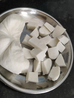 પનીર (home made / ઘરનું બનાવેલું પનીર) રેસીપી મુખ્ય ફોટો