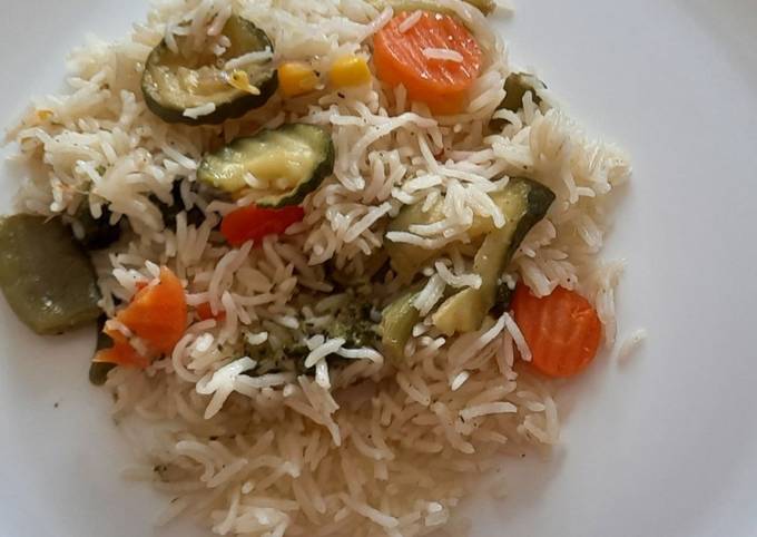 Рис с овощами , пошаговый рецепт на ккал, фото, ингредиенты - Юлия Высоцкая