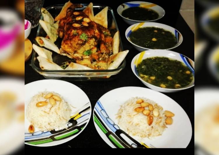 شوربه السبانخ بالحمص مع دجاج محشي وطبق الارز