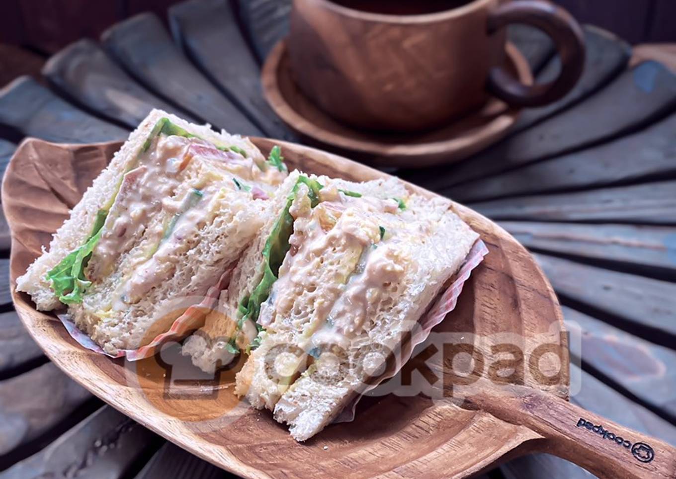 Tuna sandwich with sandwich