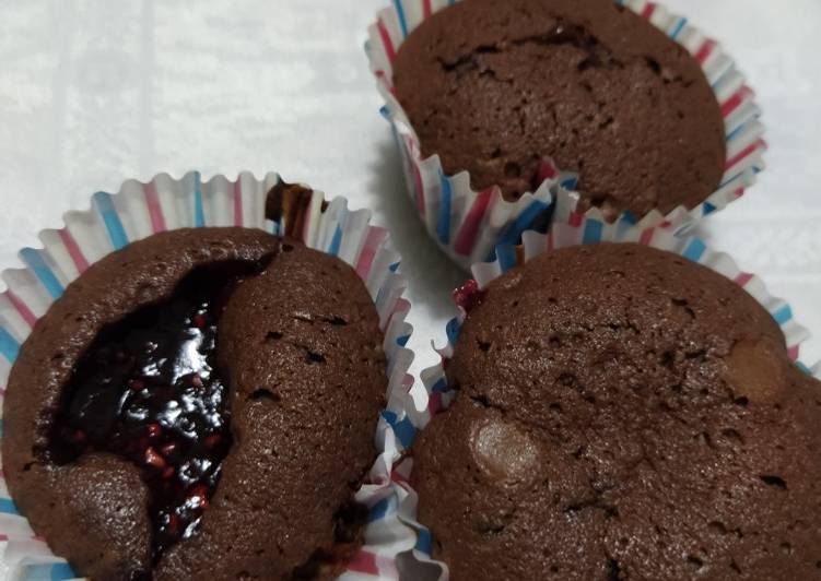 Muffin cioccolato e marmellata di lamponi