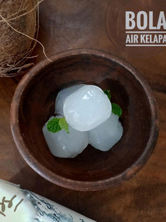 Foto resep Bola Air Kelapa (isian Mochi Kelapa)