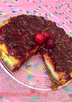 Foto principal de Tarta de queso con base de galletas y cobertura de cerezas 🍒 (cheesecake)