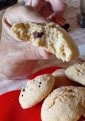 Una foto de Galletitas "maquitas" con pasas de uva