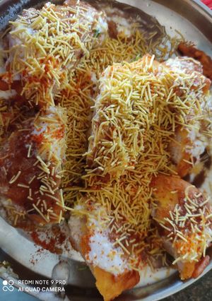 A picture of Stuff potato idli pakoda chat.
