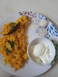 કચ્છી ખારી ભાત (Kutchi Khari Bhat Recipe In Gujarati) રેસીપી મુખ્ય ફોટો