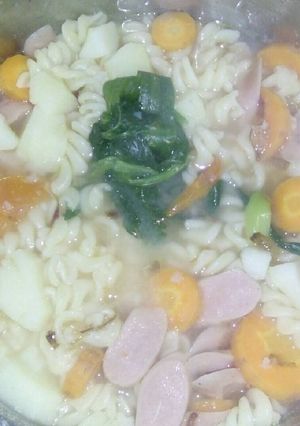 Foto resep Sup macaroni sosis sedap
