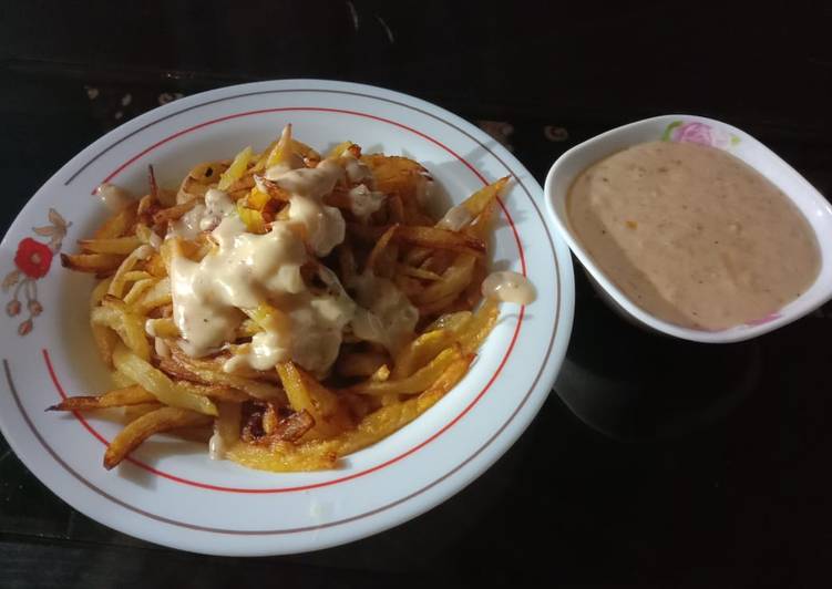 Recipe of Ultimate French Fries with white Sauce 🍟
