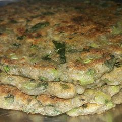 A picture of Singhare muli paratha.