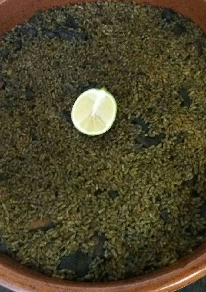 Una foto de Arroz Negro