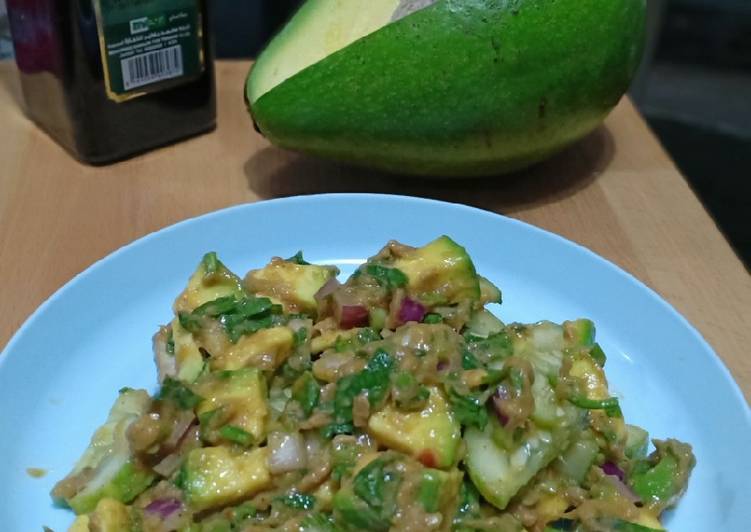 Resep Avocado Tuna Salad Super Lezat