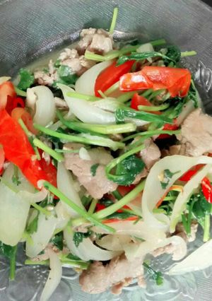 Hình của món Thịt bò xào cần,hành tây.