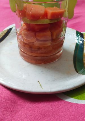 फ्रूट चाट (fruit chaat recipe in Hindi) रेसिपी मुख्य फोटो