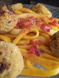 Espagueti🍝 de calabacín🥒amarillo💛 con albóndigas🍘🥫🍳🥕🌰 de atún!!!
