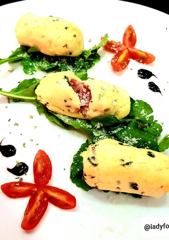 Una foto de 🥔🤭Croquetas de patata rellenas de jamón Serrano al horno