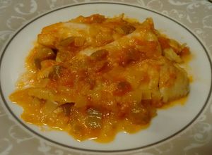 Foto principal de Merluza en salsa de tomate y pimiento verde