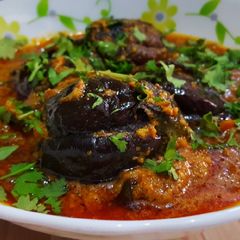 A picture of Bharwa baigan.