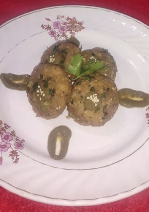 A picture of Raw Banana cutlets.