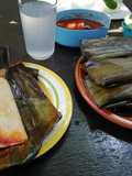 Tamales de puerco en hoja de plátano