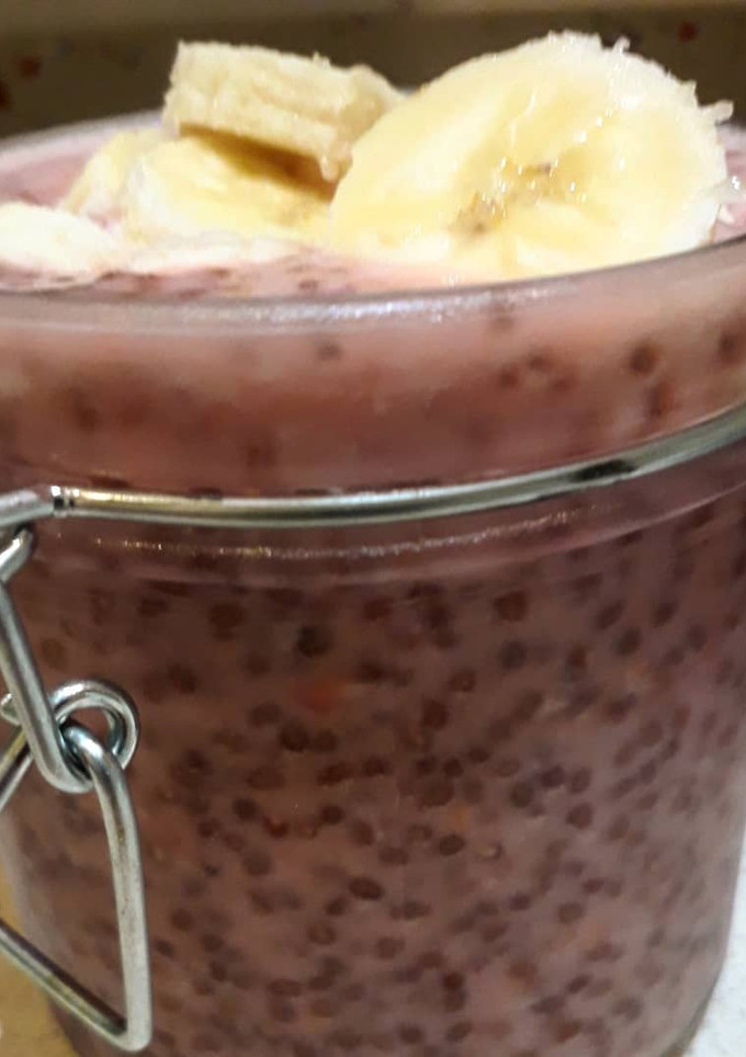 Una foto de Puding de semillas de chía con frambuesas