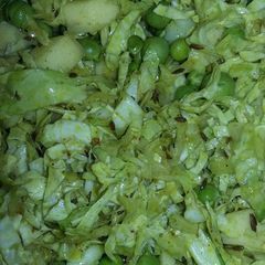 A picture of Cabbage peas mix.