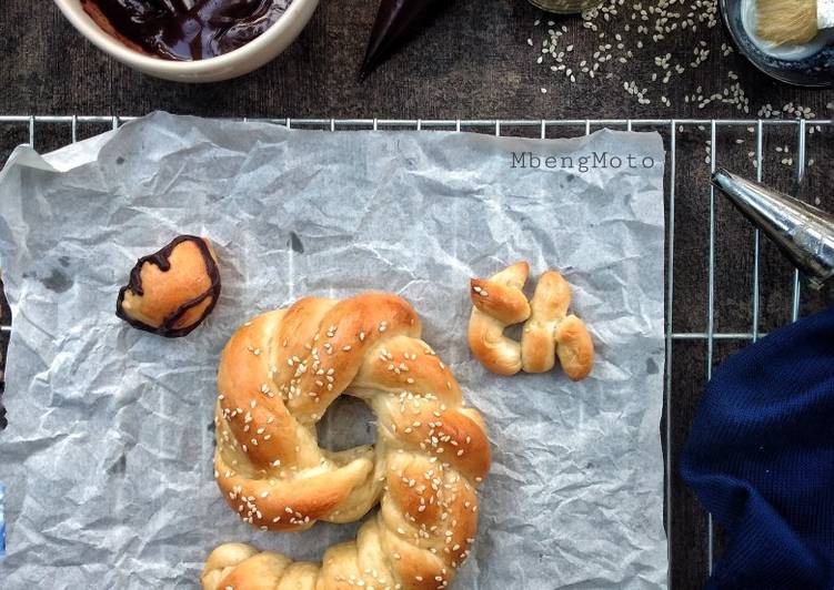 How to Cook Tasty Callah bread-Braided bread