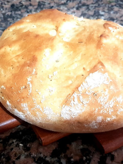 Una foto de Pan de "campo" con orégano. #recetariocamino