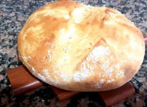 Una foto de Pan de "campo" con orégano. #recetariocamino