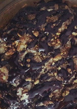 A picture of Yummy honey banana walnut cake !!!.
