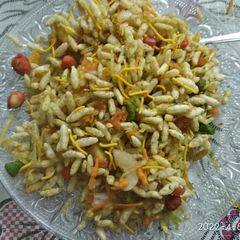 A picture of Mangalore style churumuri.