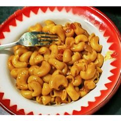A picture of Macaroni.