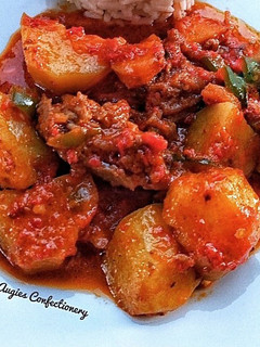 A picture of Potato stew.