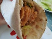 Una foto de salsa kebab sin yogur