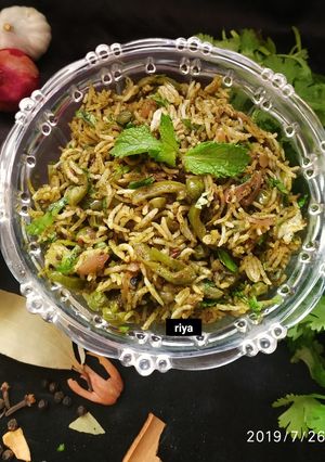 A picture of Coriander masala rice.