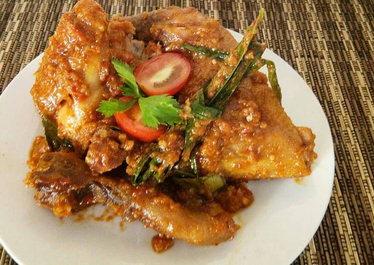 Ayam masak Rica-rica khas Manado
