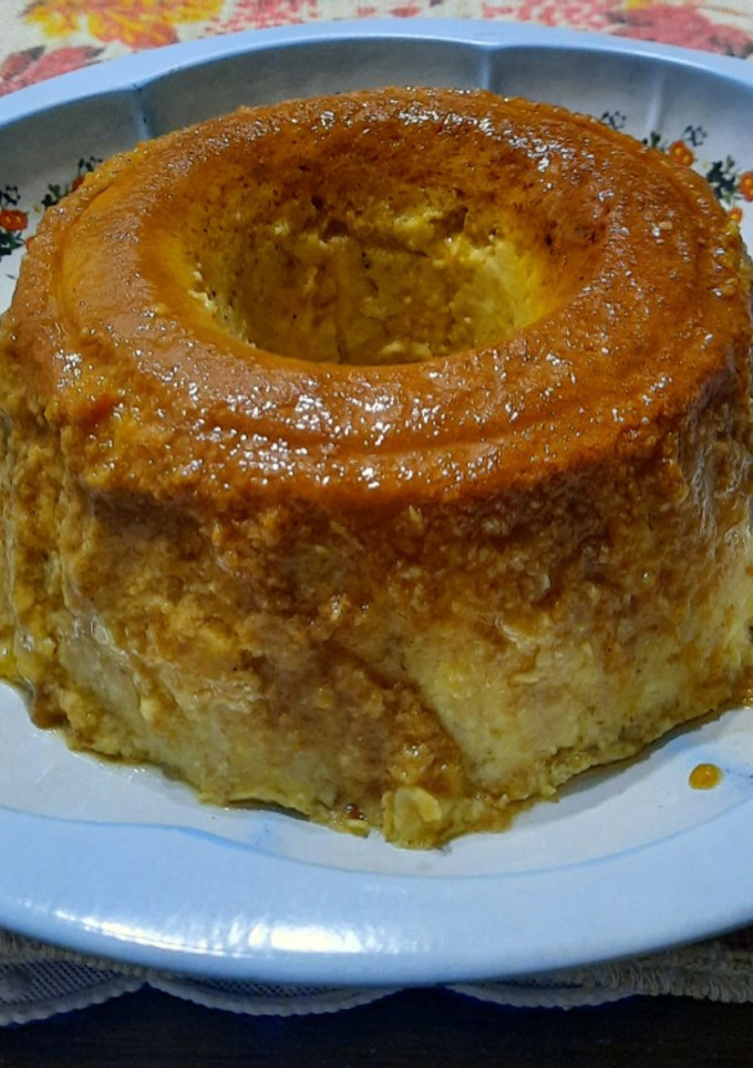 Una foto de Budín de pan sin huevo (con postre de cajita)