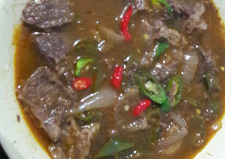 Daging saos lada hitam