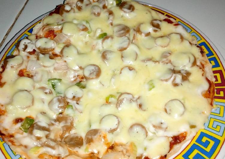 Pizza kulit tortilla (tanpa oven)
