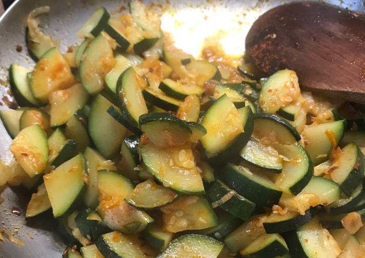 Spicy courgette