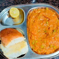 A picture of Pav bhaji.